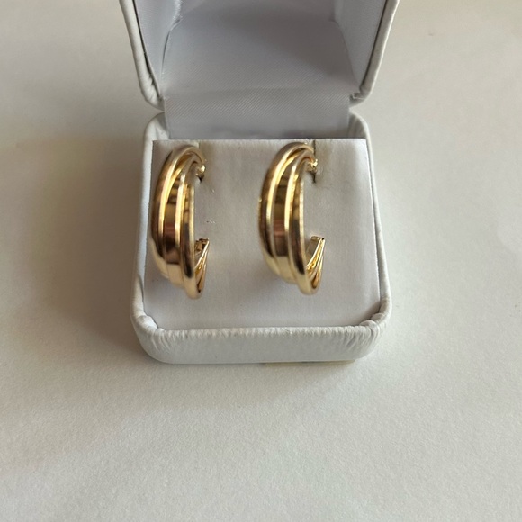 3/$20 Gold Tone Twisted Triple Circular Hoop Stud Earrings 1” Pierced - Picture 1 of 3